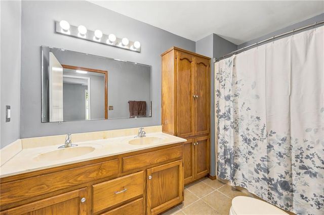 1641 NW 100 Road, Kingsville, MO 64040