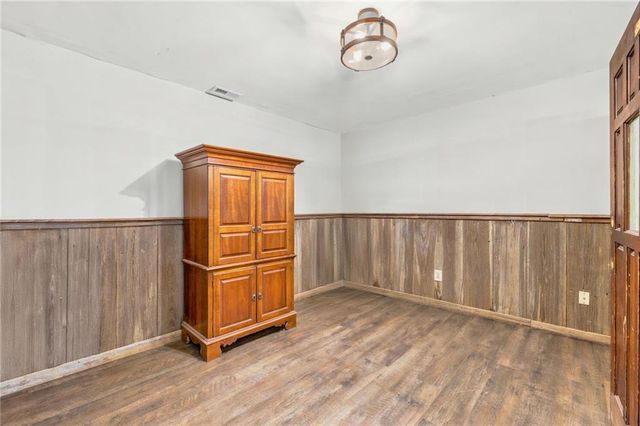 1641 NW 100 Road, Kingsville, MO 64040