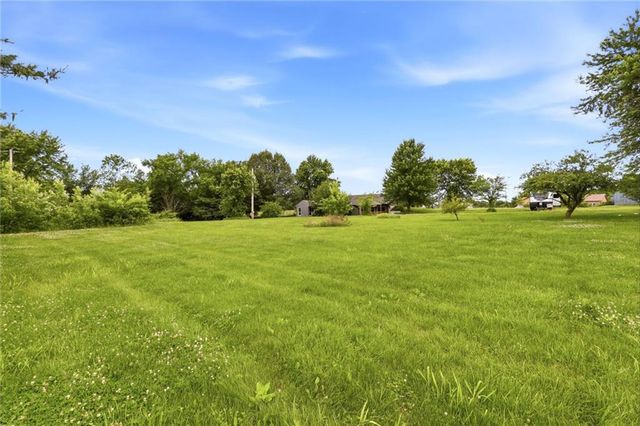 1641 NW 100 Road, Kingsville, MO 64040