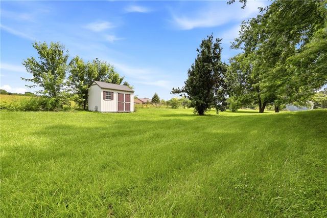 1641 NW 100 Road, Kingsville, MO 64040