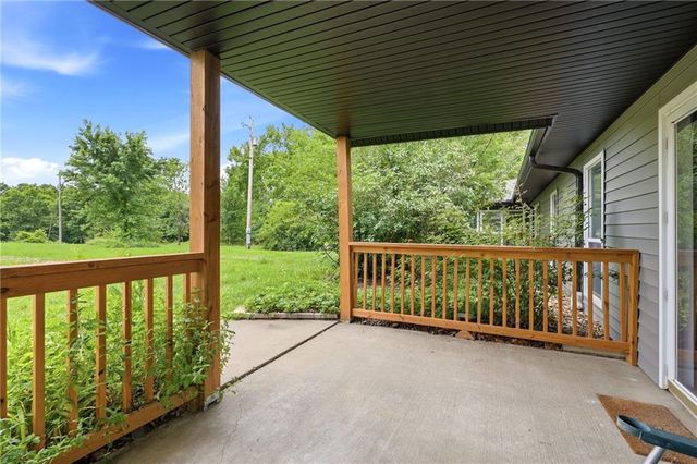 1641 NW 100 Road, Kingsville, MO 64040