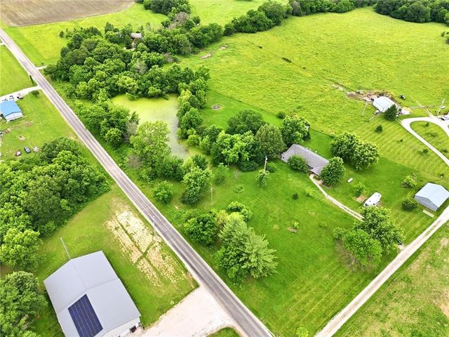 1641 NW 100 Road, Kingsville, MO 64040