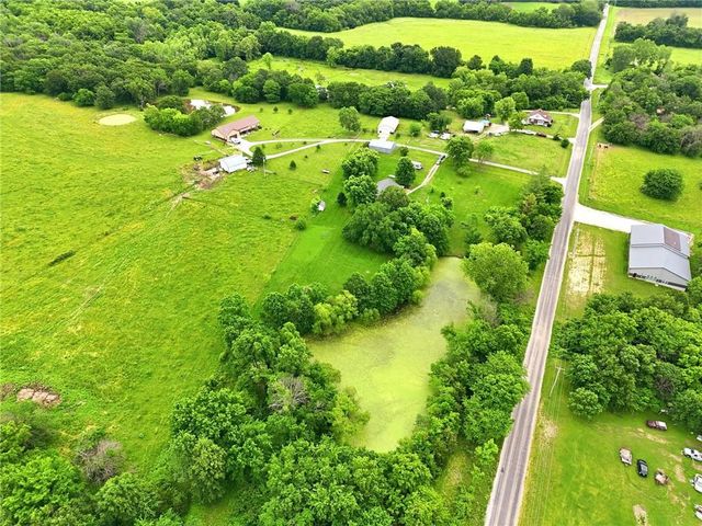 1641 NW 100 Road, Kingsville, MO 64040
