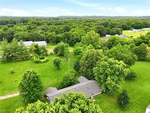1641 NW 100 Road, Kingsville, MO 64040