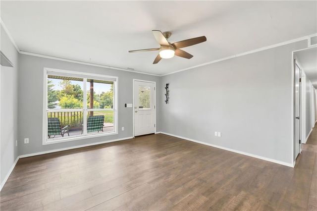 1641 NW 100 Road, Kingsville, MO 64040