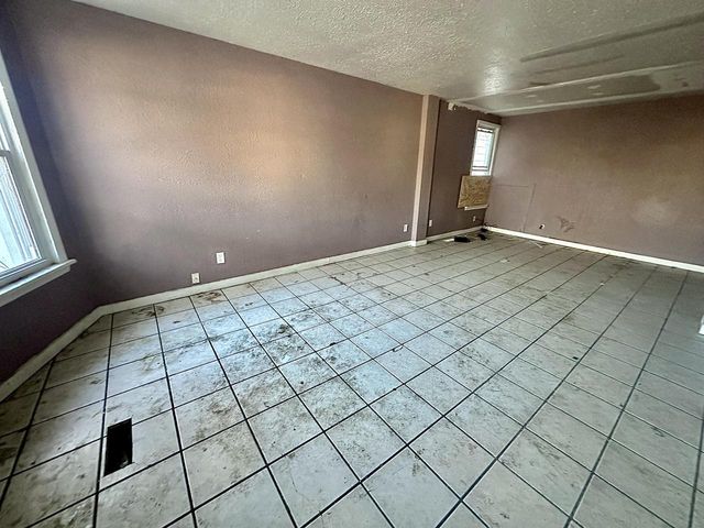 1515 N 38th STREET, Milwaukee, WI 53208