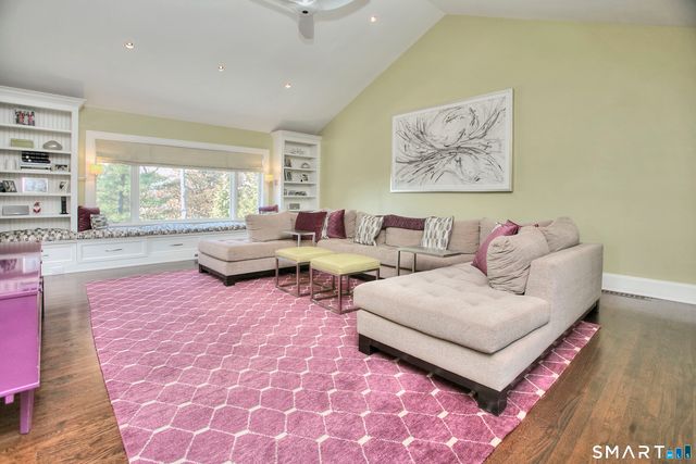 3 Stony Point West, Westport, CT 06880