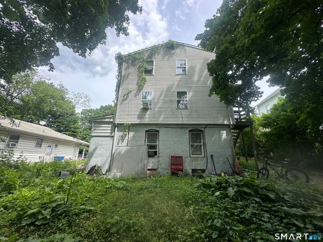 71 Kneen Street, Shelton, CT 06484