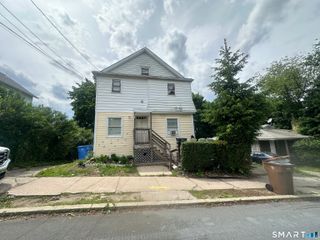 71 Kneen Street, Shelton, CT 06484