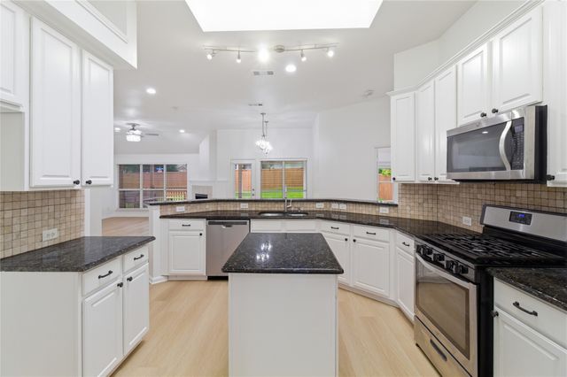 6803 Hillwood Drive, Sachse, TX 75048
