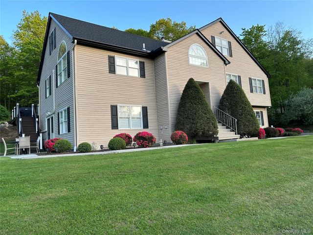 21 Nicole Way, Mahopac, NY 10541