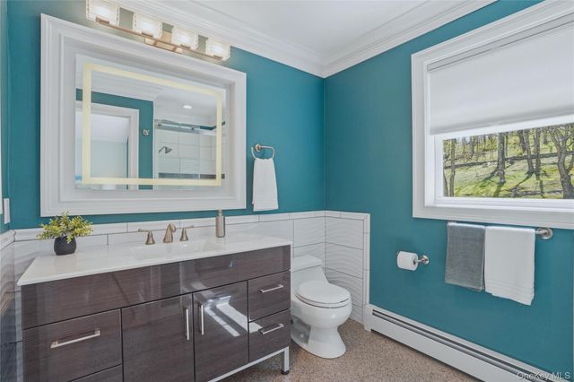 21 Nicole Way, Mahopac, NY 10541