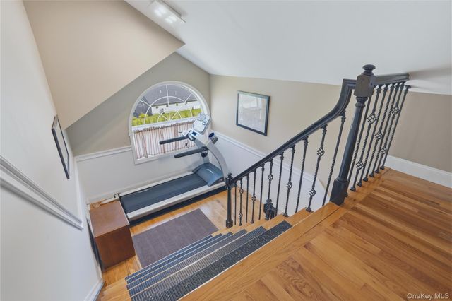 21 Nicole Way, Mahopac, NY 10541