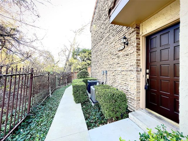 5626 Preston Oaks Road 42A, Dallas, TX 75254