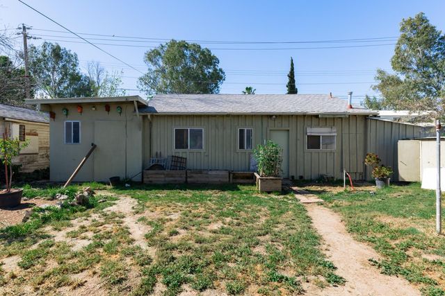 230 W 25th St, Merced, CA 95340