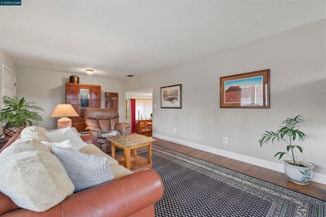 1630 Cayucos Dr, Walnut Creek, CA 94597