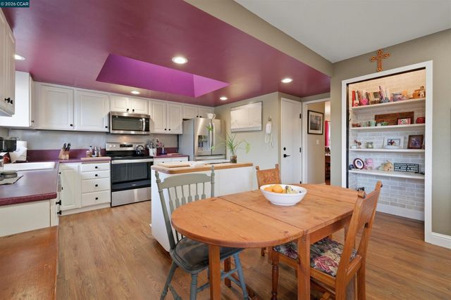 1630 Cayucos Dr, Walnut Creek, CA 94597