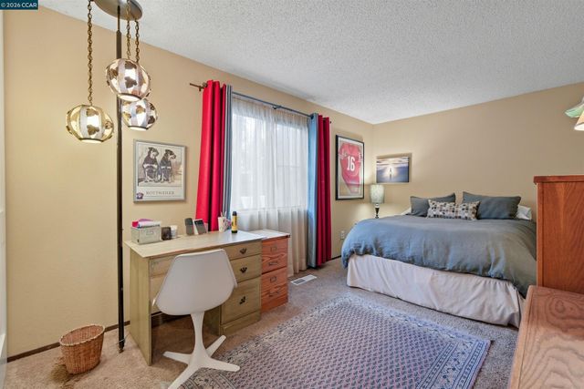 1630 Cayucos Dr, Walnut Creek, CA 94597