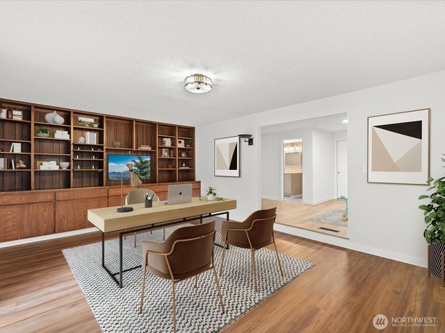 16430 65th Avenue W, Lynnwood, WA 98037