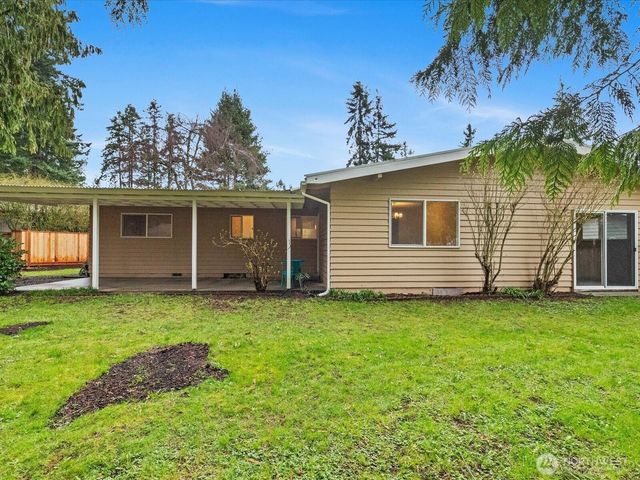 16430 65th Avenue W, Lynnwood, WA 98037