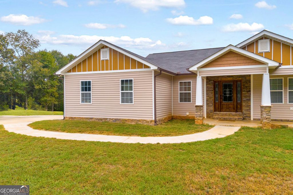 2810 Highway 98, Maysville, GA 30558