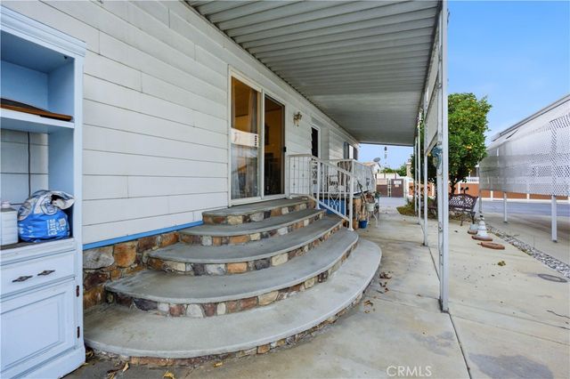 1245 W Cienega Avenue 211, San Dimas, CA 91773