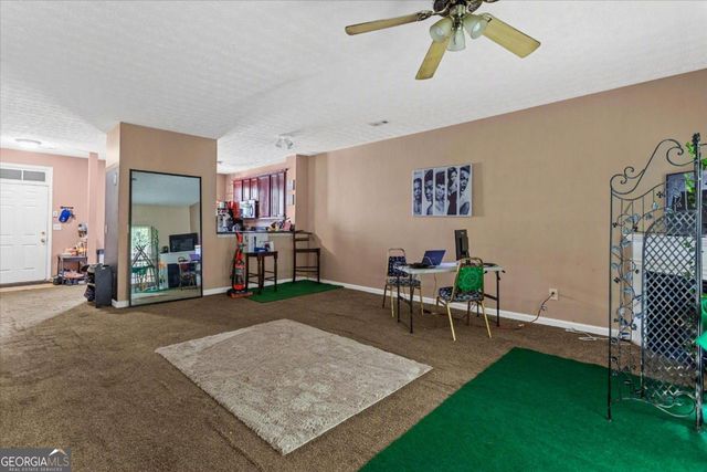 4364 Stone Gate Way 94, East Point, GA 30344