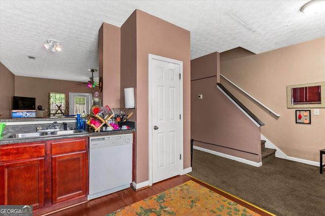 4364 Stone Gate Way 94, East Point, GA 30344