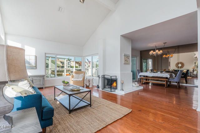 2221 Kingsbridge Lane, Oxnard, CA 93035