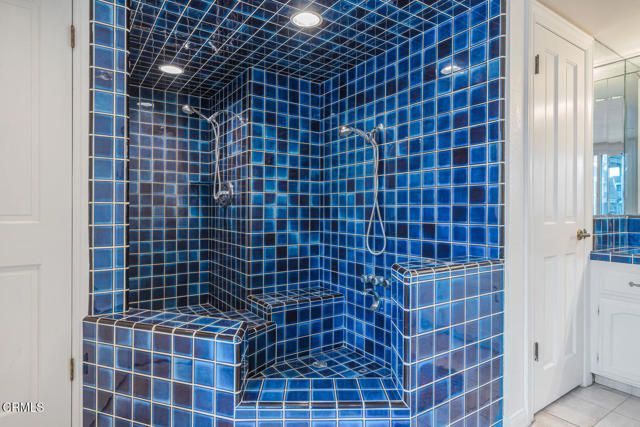 2221 Kingsbridge Lane, Oxnard, CA 93035