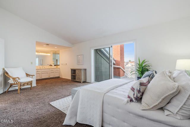 2221 Kingsbridge Lane, Oxnard, CA 93035