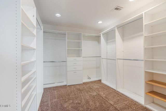 2221 Kingsbridge Lane, Oxnard, CA 93035