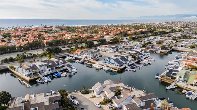 2221 Kingsbridge Lane, Oxnard, CA 93035