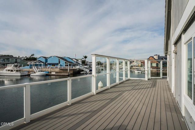 2221 Kingsbridge Lane, Oxnard, CA 93035