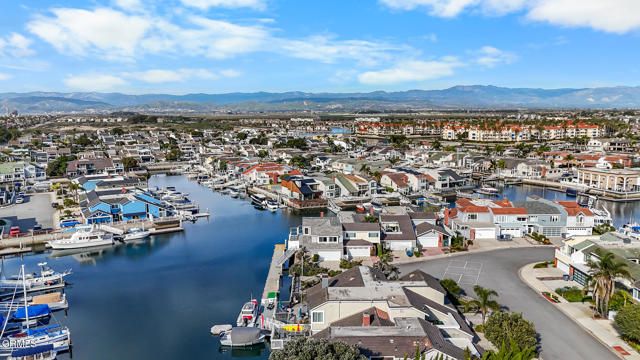 2221 Kingsbridge Lane, Oxnard, CA 93035