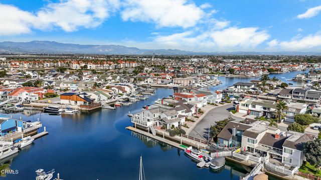 2221 Kingsbridge Lane, Oxnard, CA 93035