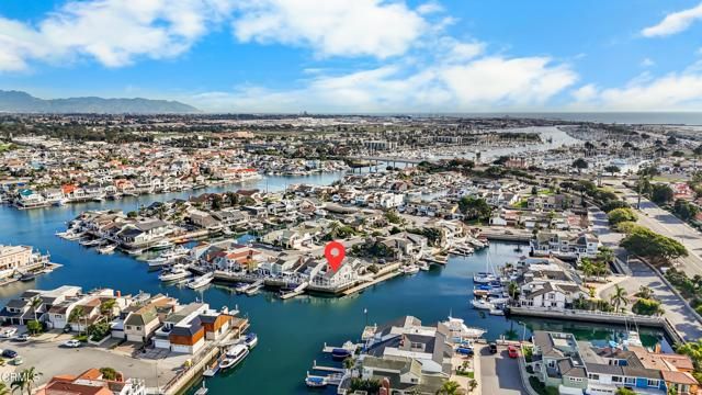 2221 Kingsbridge Lane, Oxnard, CA 93035