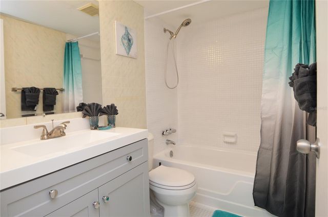 12760 INDIAN ROCKS ROAD 548, Largo, FL 33774