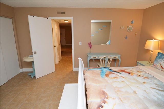 12760 INDIAN ROCKS ROAD 548, Largo, FL 33774