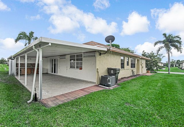 4917 Luqui Court, West Palm Beach, FL 33415