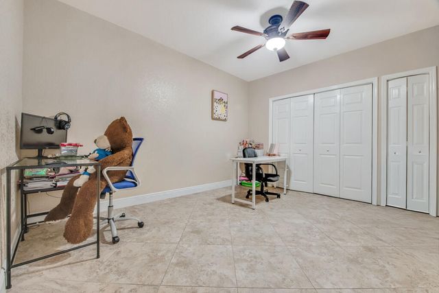 4917 Luqui Court, West Palm Beach, FL 33415