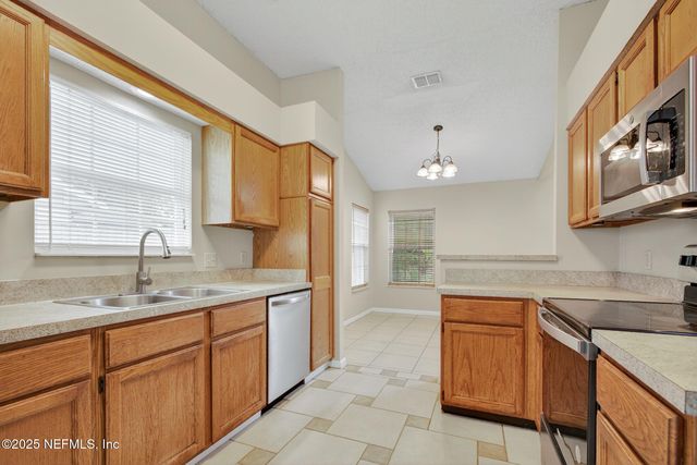 2035 TANNERS GREEN Way, Jacksonville, FL 32246