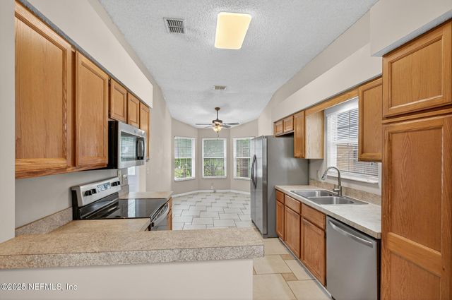 2035 TANNERS GREEN Way, Jacksonville, FL 32246