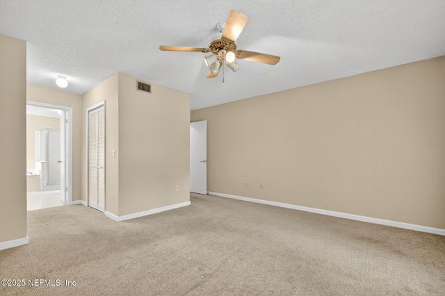 2035 TANNERS GREEN Way, Jacksonville, FL 32246