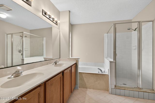 2035 TANNERS GREEN Way, Jacksonville, FL 32246