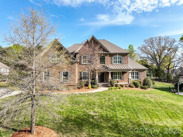 1015 Golden Bell Drive, Waxhaw, NC 28173