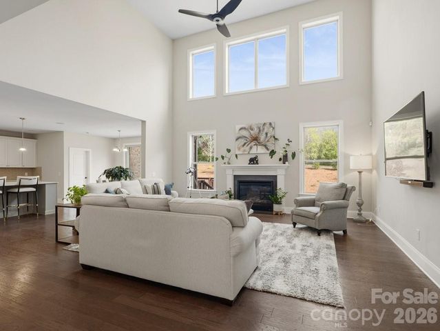 1015 Golden Bell Drive, Waxhaw, NC 28173