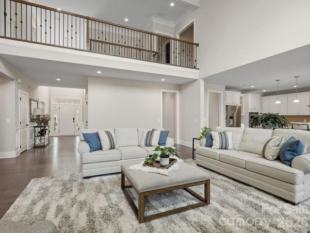 1015 Golden Bell Drive, Waxhaw, NC 28173