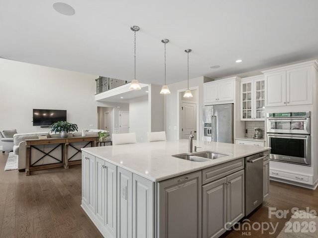 1015 Golden Bell Drive, Waxhaw, NC 28173