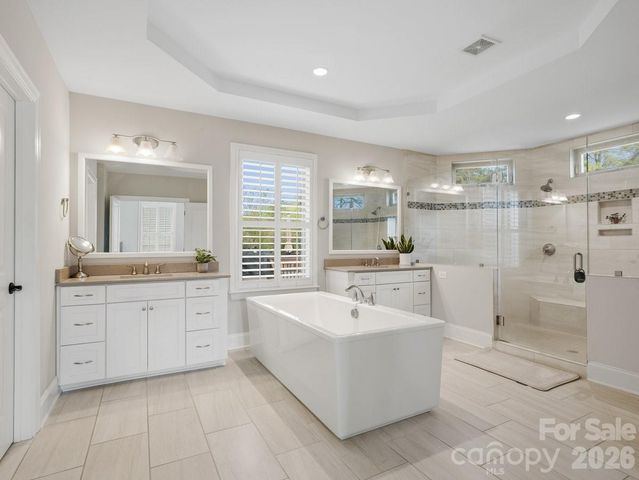 1015 Golden Bell Drive, Waxhaw, NC 28173